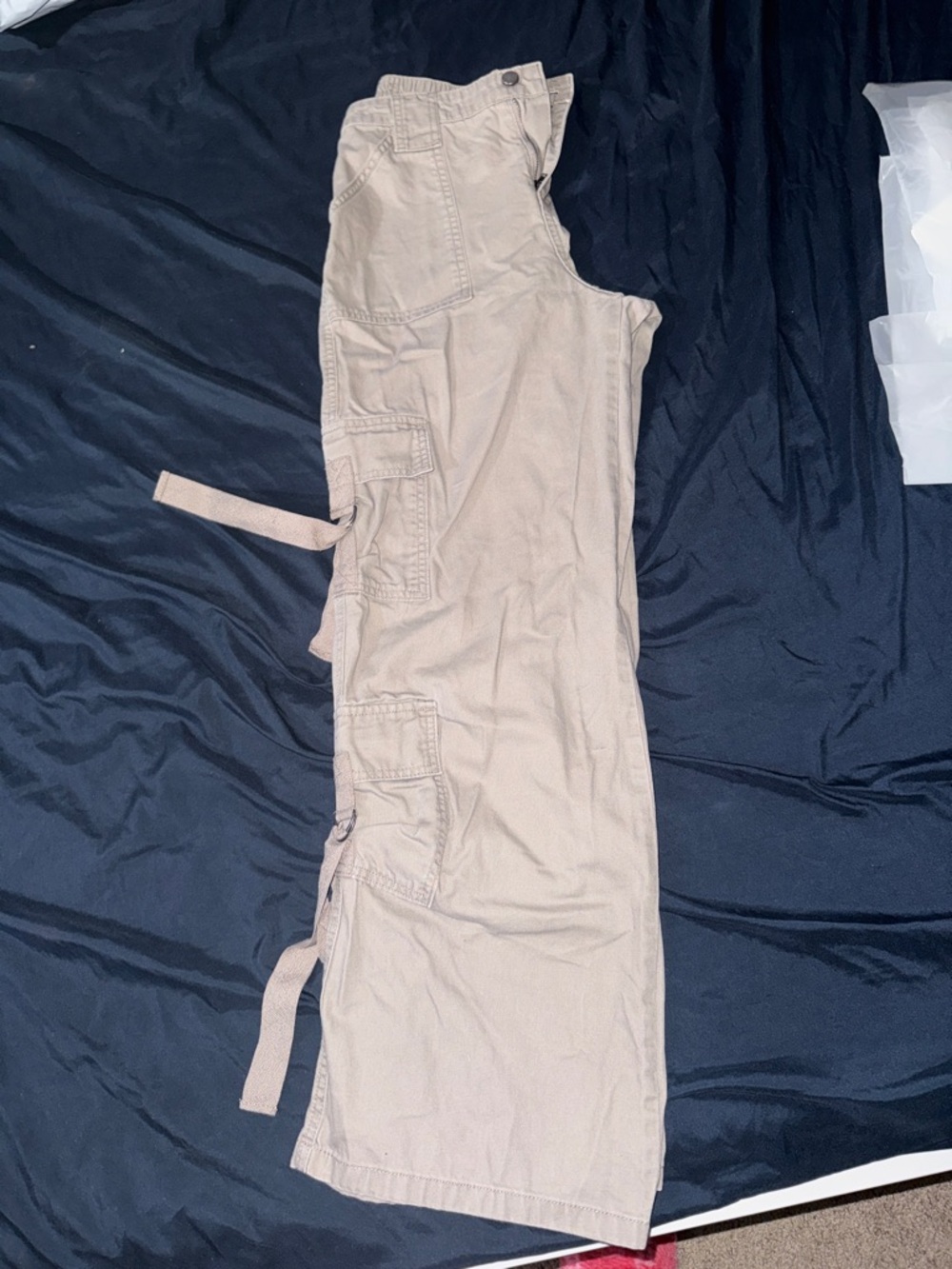 No Boundaries Light Tan Cargo Capri Joggers